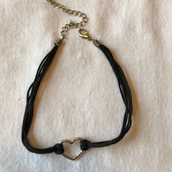 3 choker necklaces - Picture 4 of 4